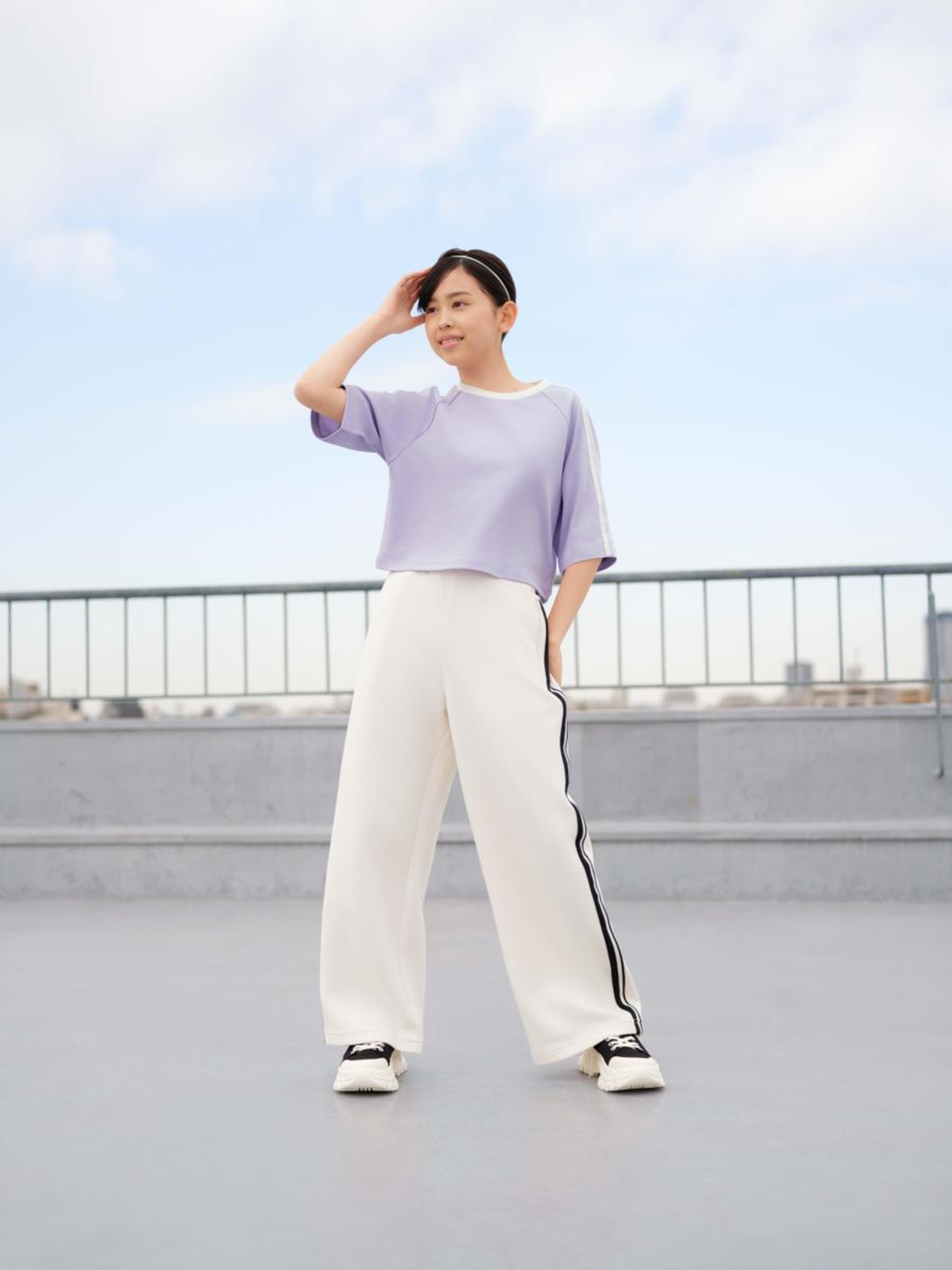 Mẫu phối đồ màu tím và màu trắng đẹp, nhẹ nhàng, nữ tính và ấm áp