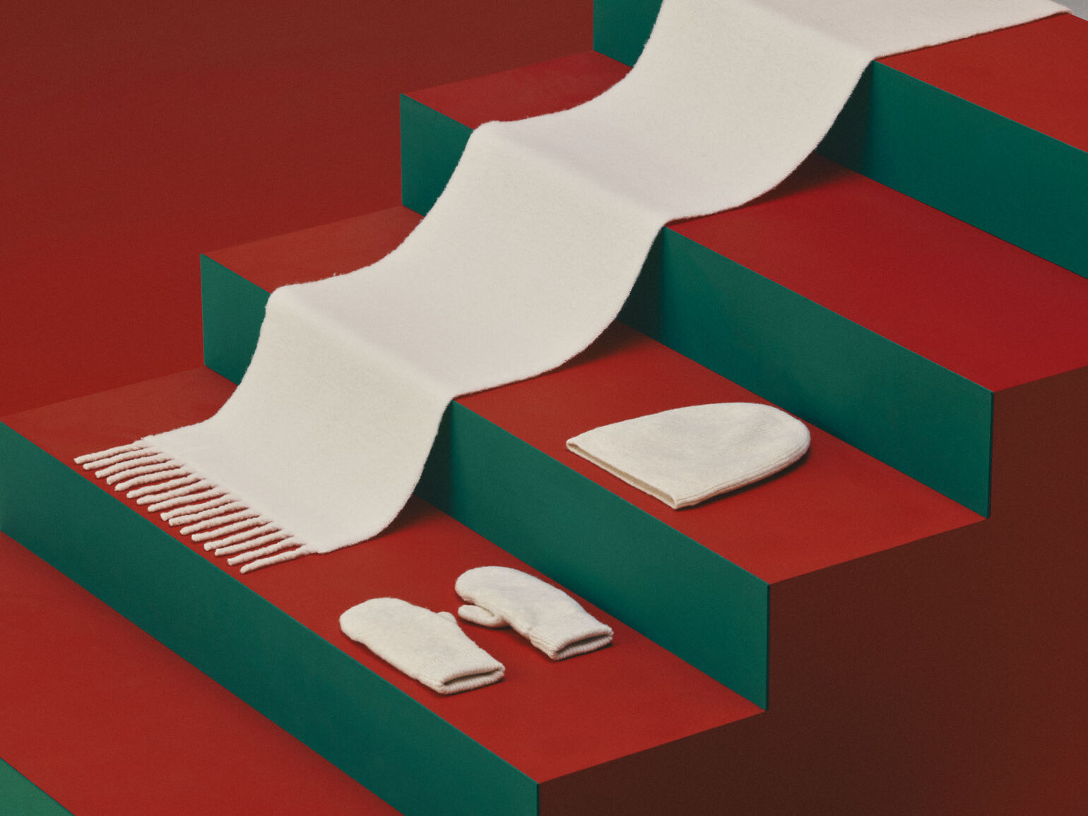 Khăn choàng là món quà Giáng sinh phù hợp với mọi đối tượng