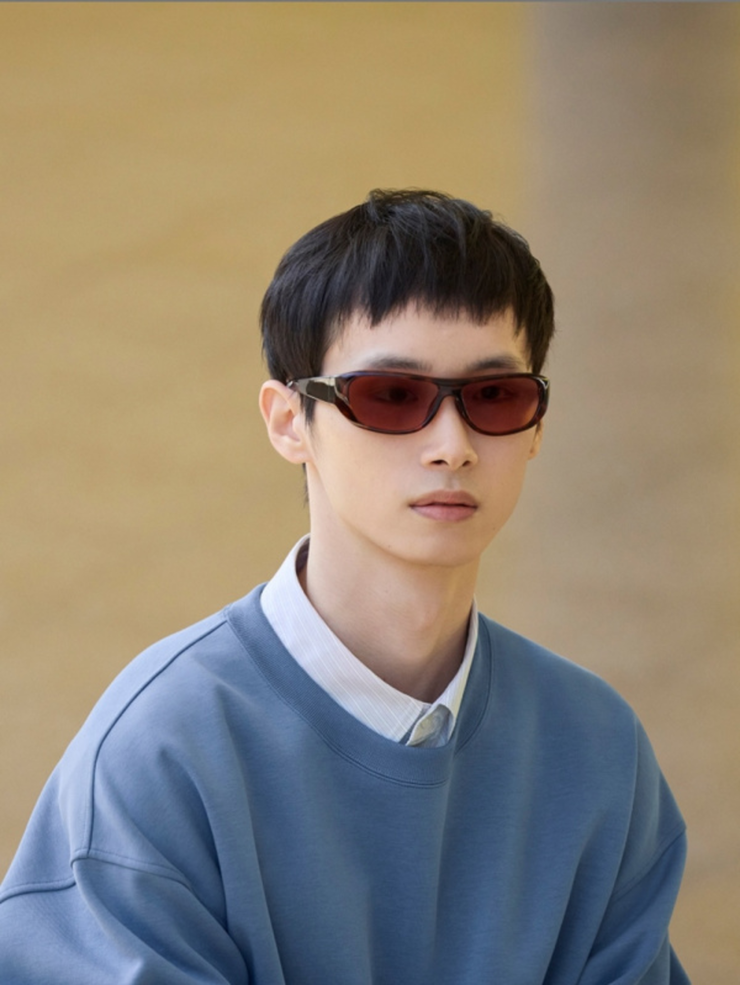 Kính mát là phụ kiện thời trang cá tính, phù hợp để tặng quà sinh nhật cho nam