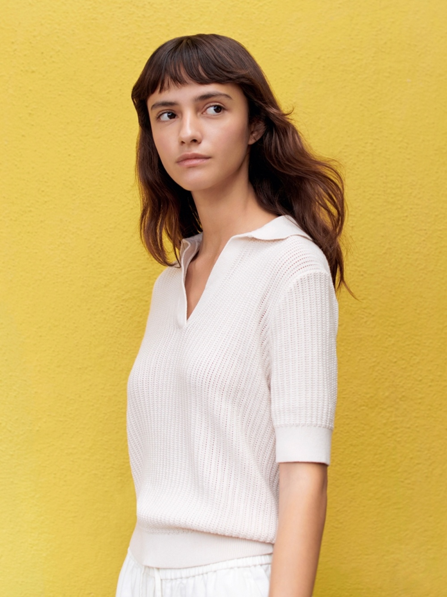 Người da ngăm đen nên ưu tiên chọn trang phục có tone màu ấm