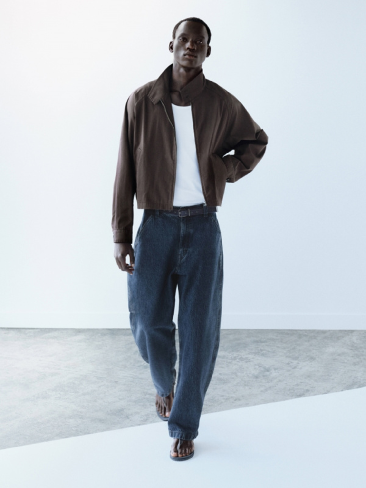 Phối màu xanh than với màu nâu đẹp, lịch lãm, thời trang