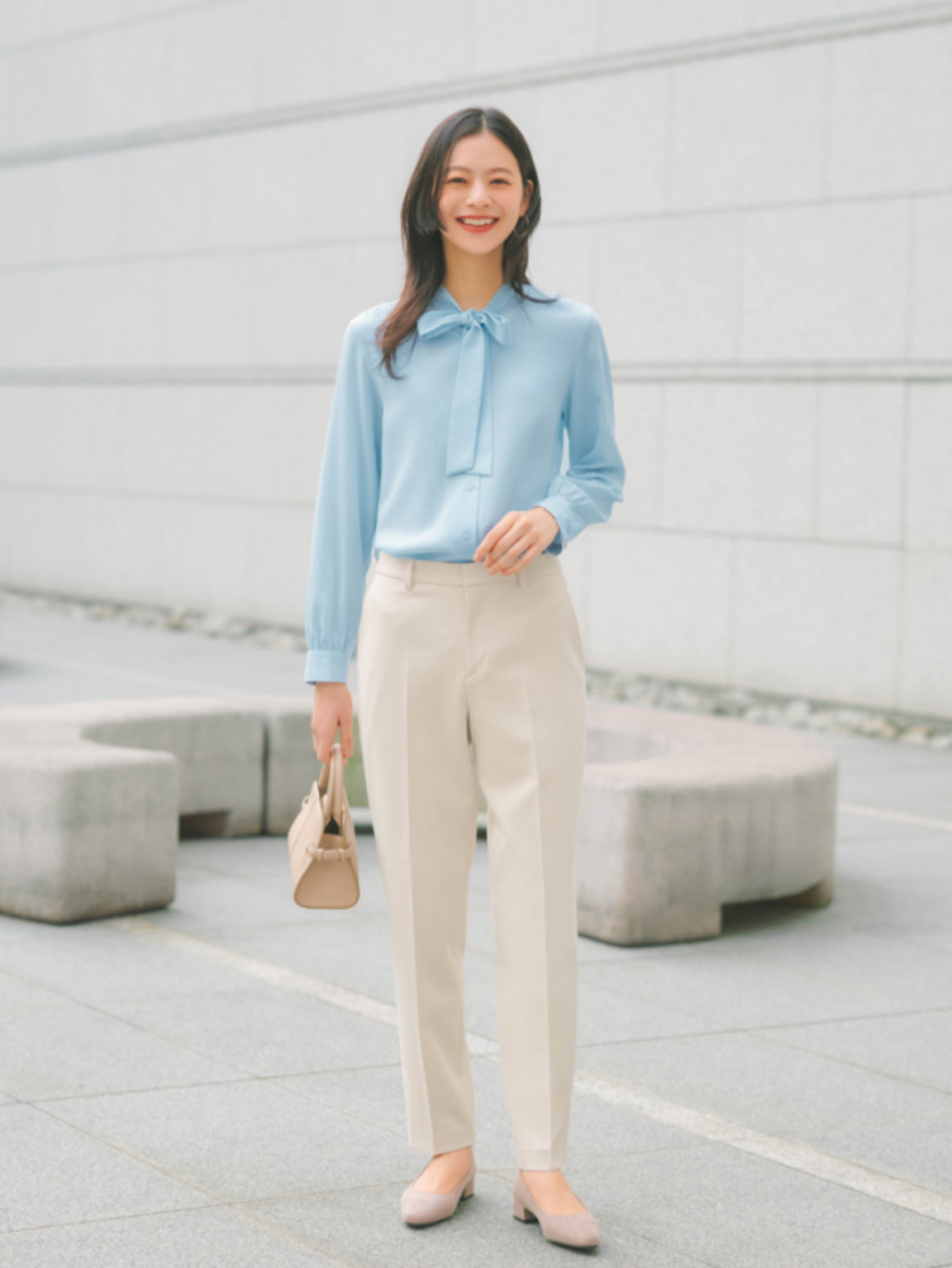 Phong cách OOTD thanh lịch, công sở phù hợp với những bạn yêu thích vẻ ngoài chỉn chu, chuyên nghiệp