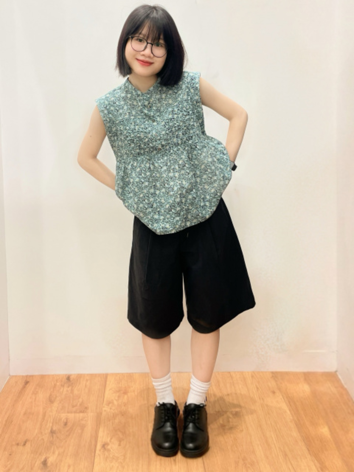 Áo peplum sát nách tôn vinh vòng eo thon gọn và nét hiện đại đầy kiêu sa 