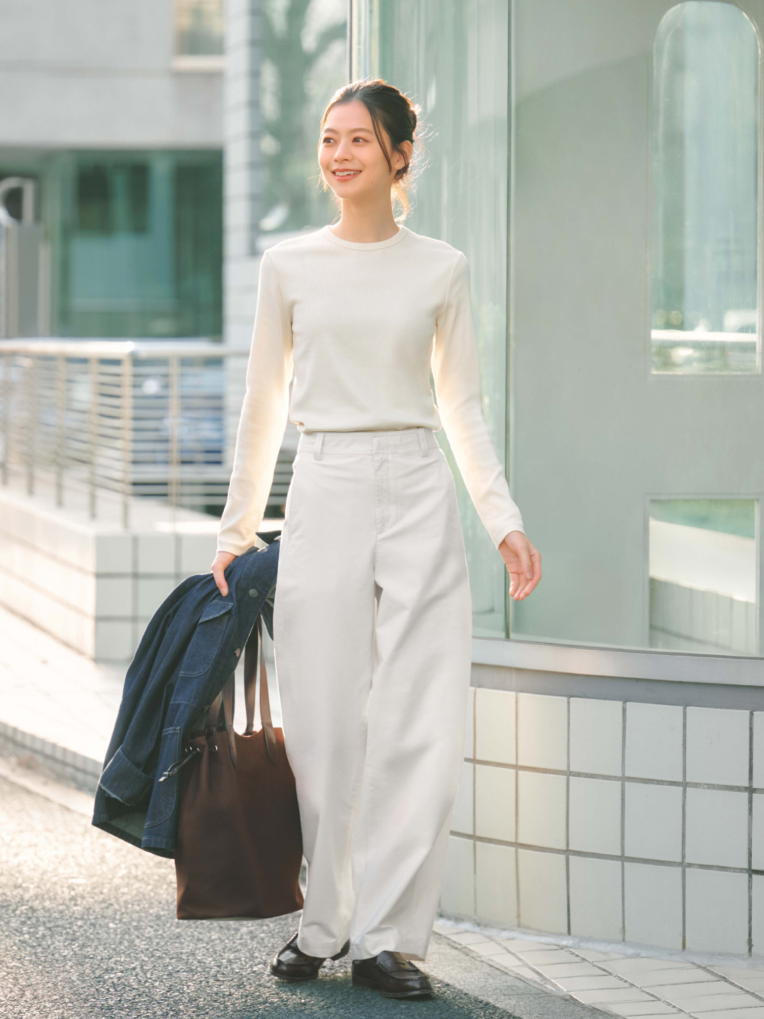 Sự kín đáo là một trong những đặc trưng nổi bật của phong cách Elegant Style