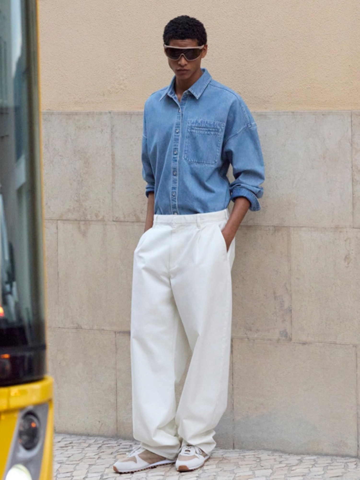 Phong cách thời trang đường phố tạo vẻ ngoài cá tính và nổi bật