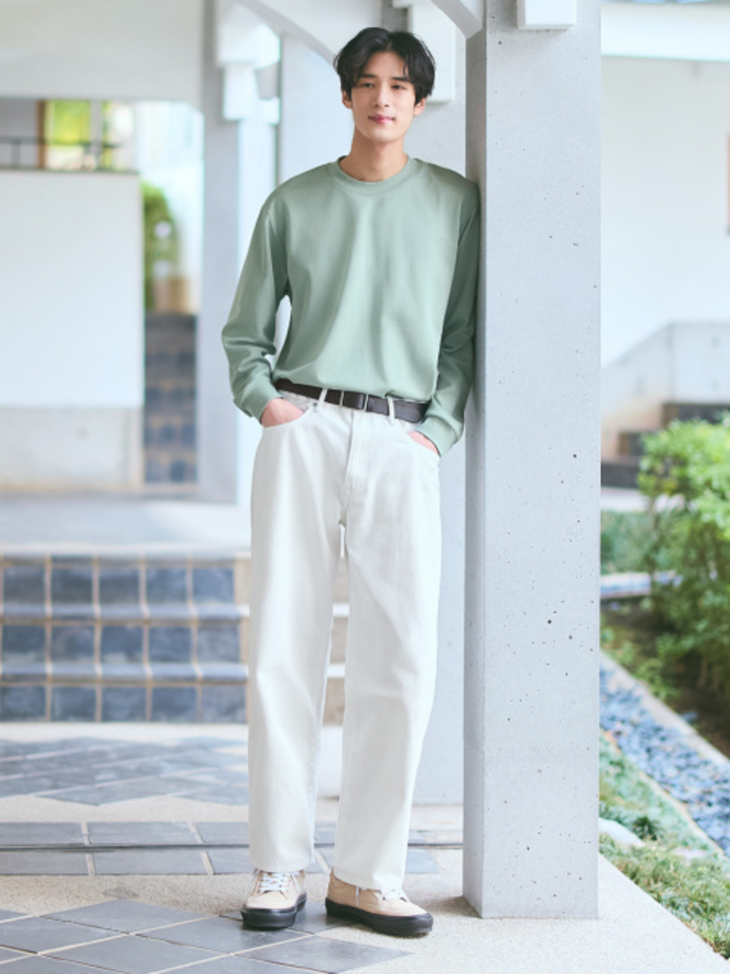 Thắt lưng cũng là phụ kiện cần thiết nên mua vào mỗi dịp Back to School
