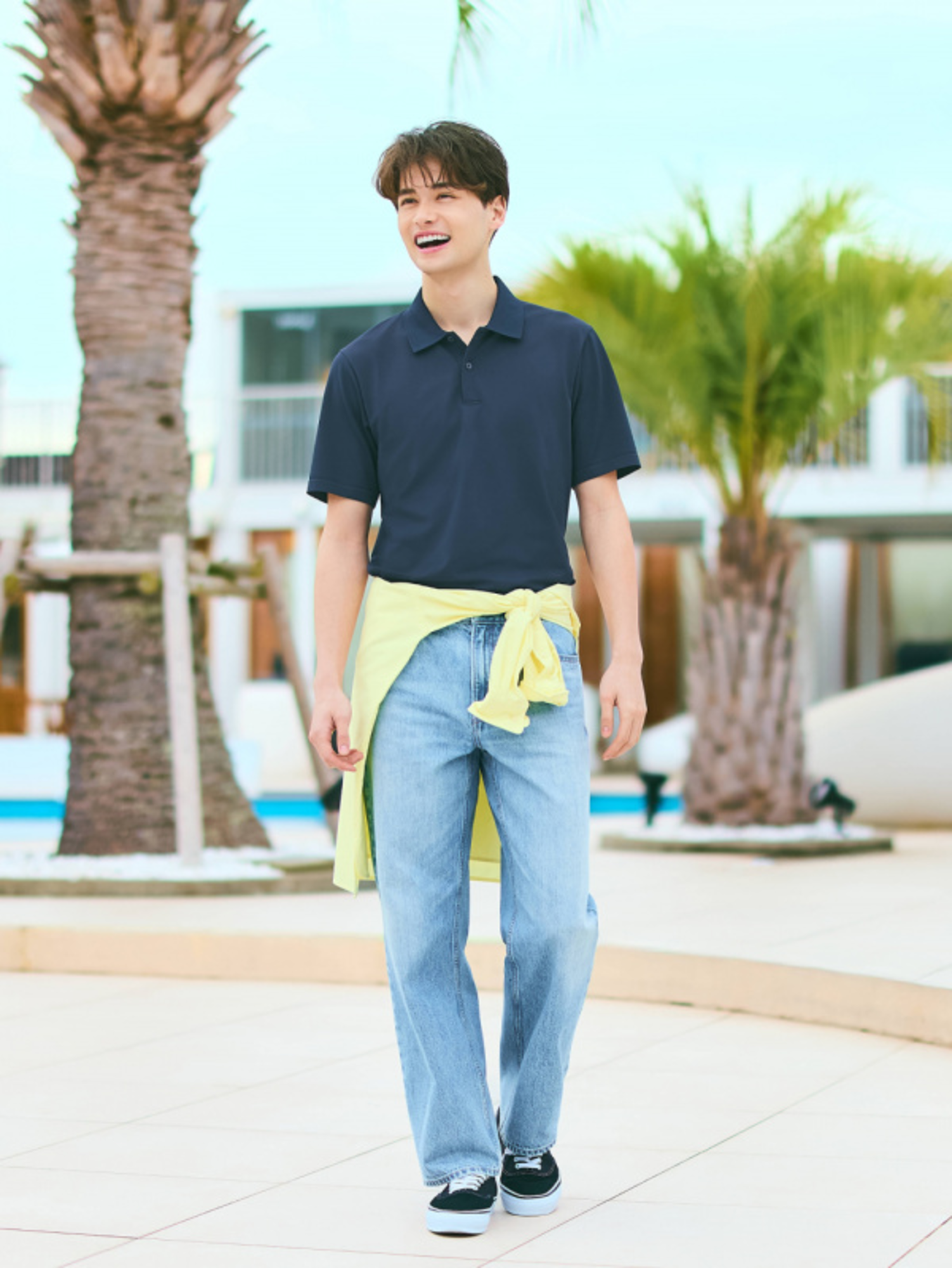 Quần jean ống rộng phối với áo polo đẹp, tinh tế, thanh lịch 