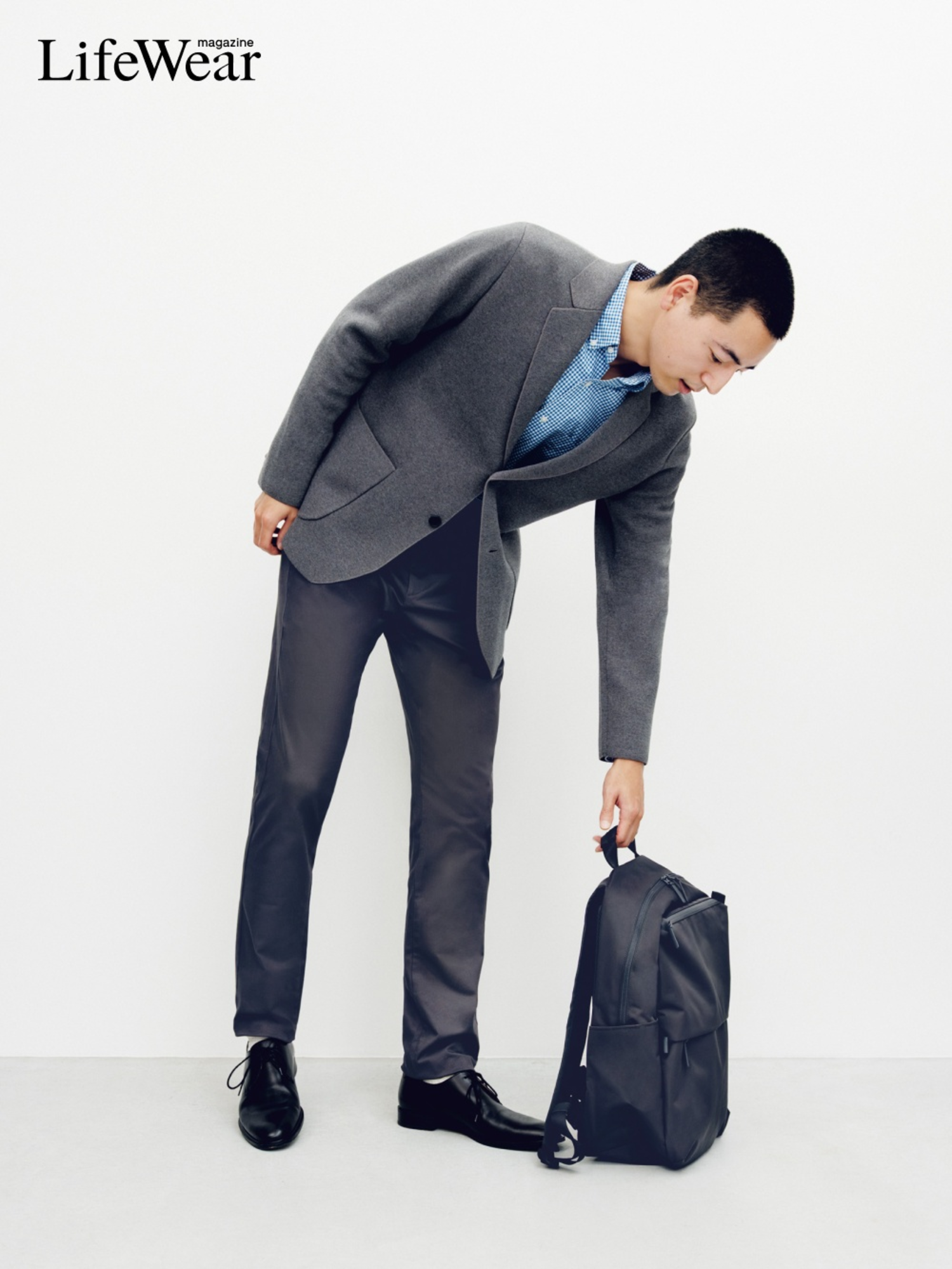 Giày da giúp hoàn thiện vẻ ngoài sang trọng và chuyên nghiệp cho outfit formal