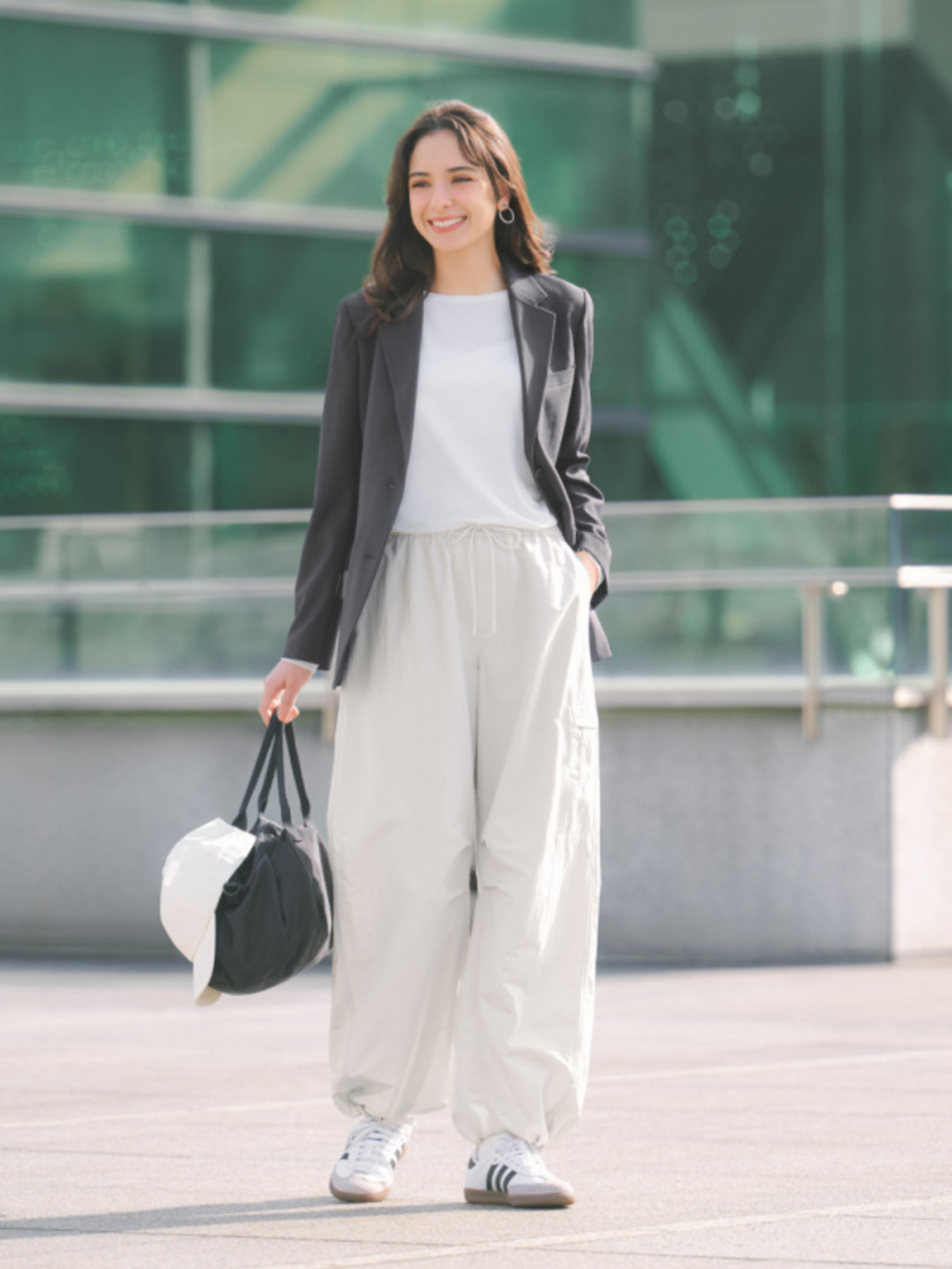 Áo vest blazer nữ form rộng thoải mái, năng động lại giữ được nét thanh lịch cuốn hút