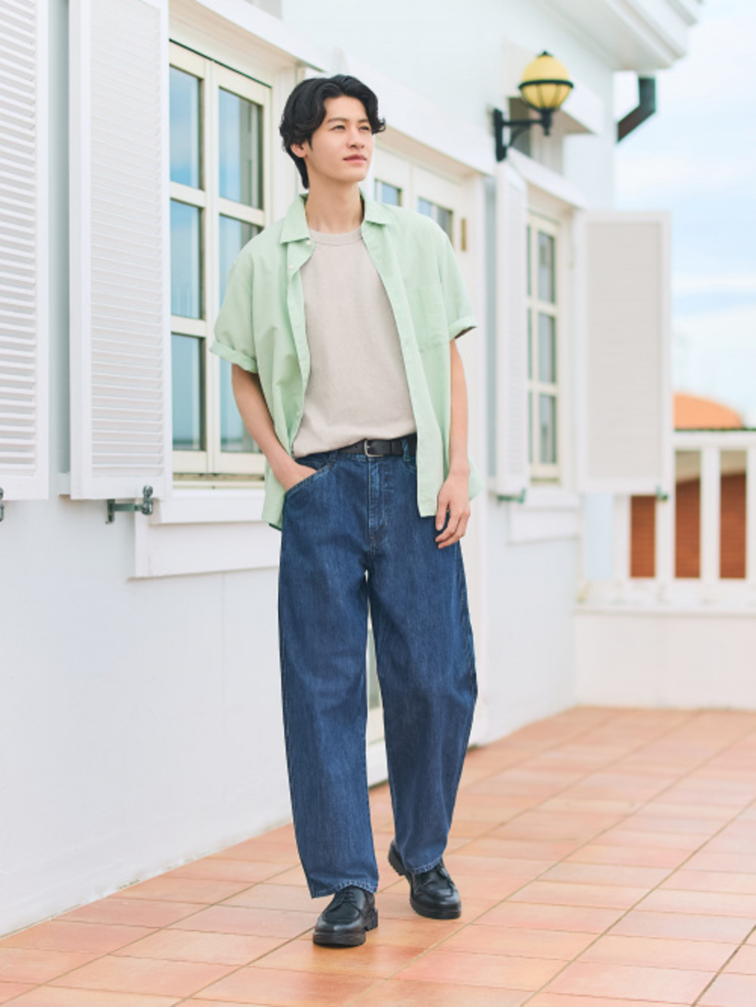 Waistline là đường eo của trang phục 