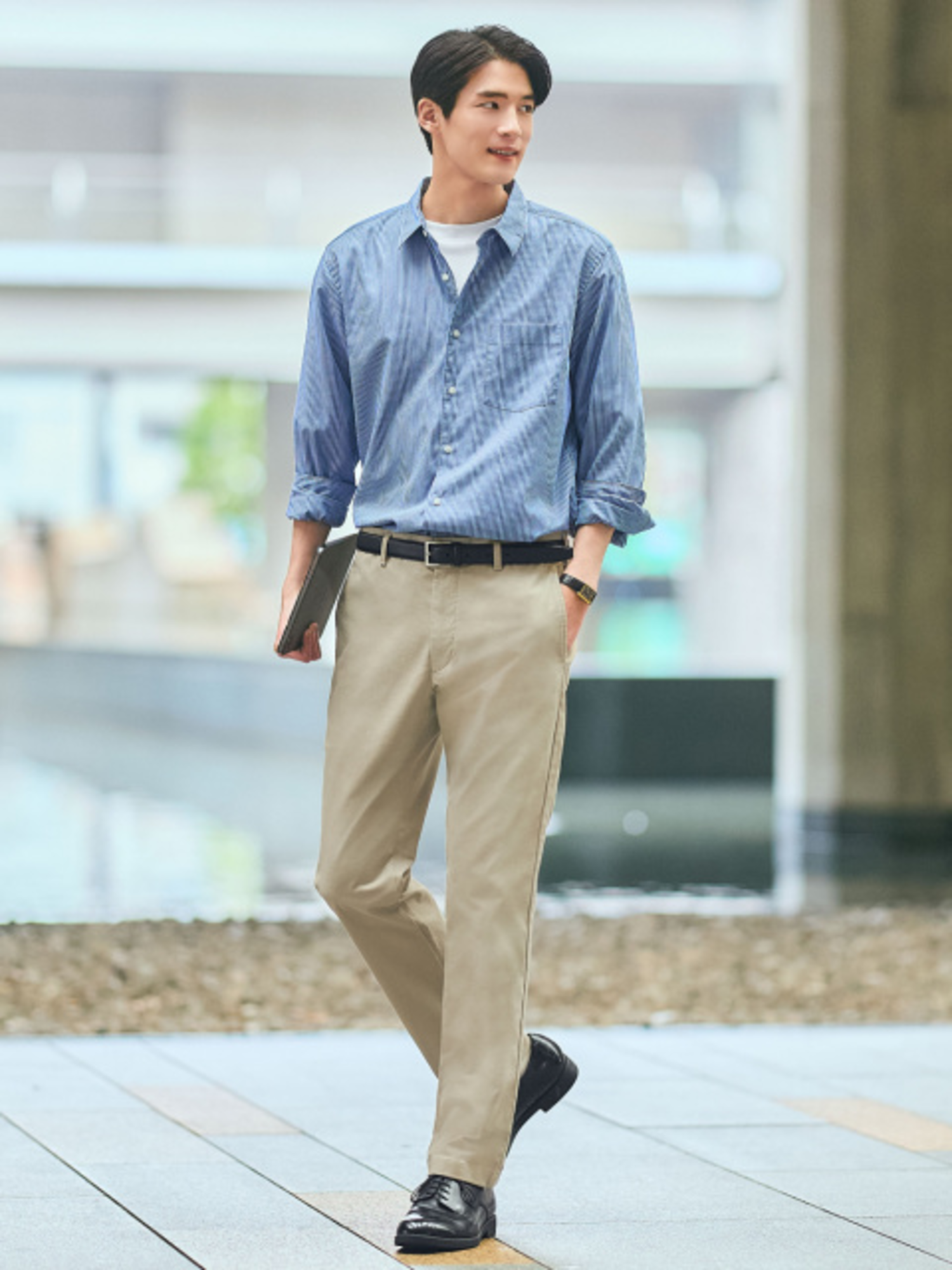 Phối đồ phong cách Business Casual lịch lãm với áo sơ mi và quần kaki nam 