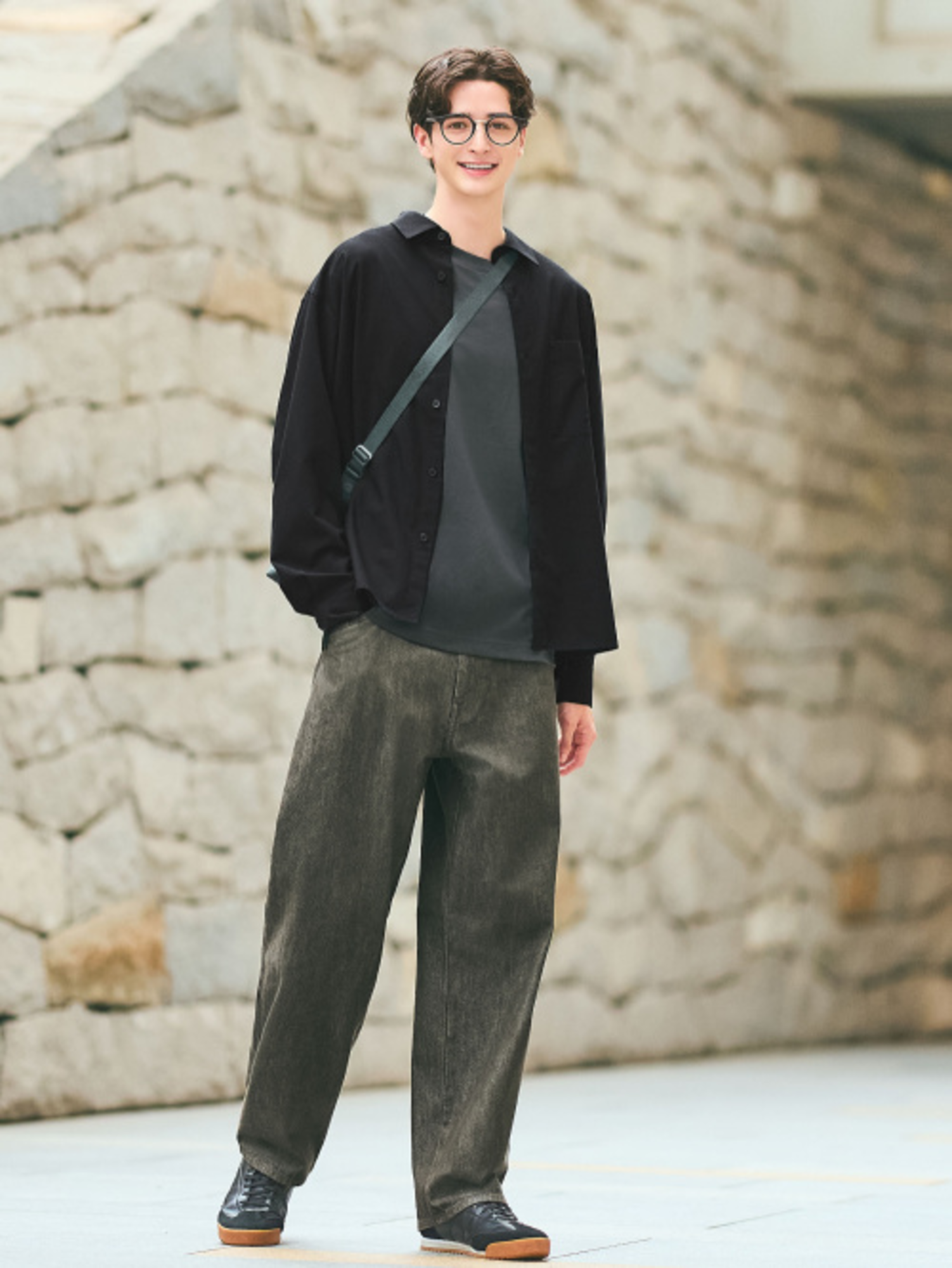 Phối quần áo theo cấp độ màu giúp outfit hài hòa, có chiều sâu và bớt đơn điệu 